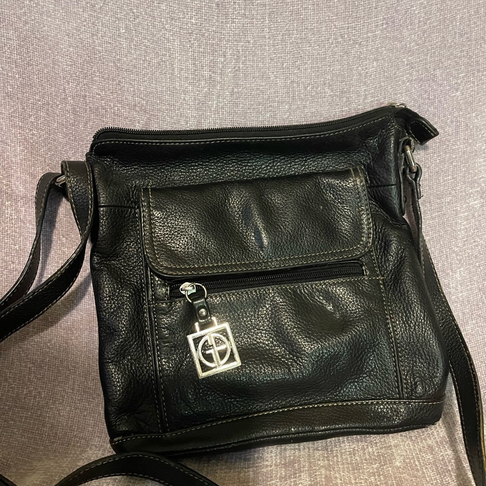Giani Bernini Black Shoulder Bag with Elegant Design